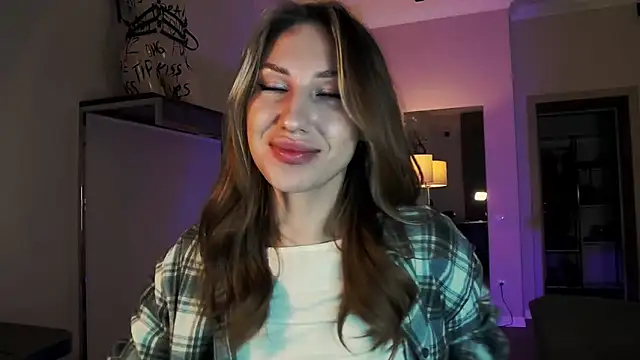 MariGven online show from November 11, 2025, 2:01 pm