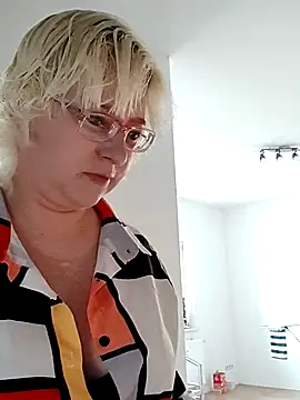 VikaKing online show from October 12, 2025, 8:59 am