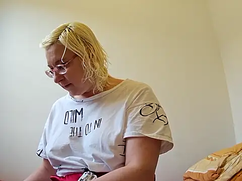 VikaKing online show from January 14, 2026, 10:30 am