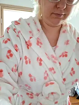 VikaKing online show from October 26, 2025, 8:37 am