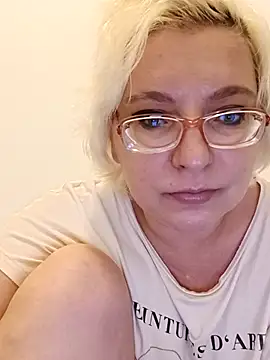 VikaKing online show from October 3, 2025, 9:16 pm