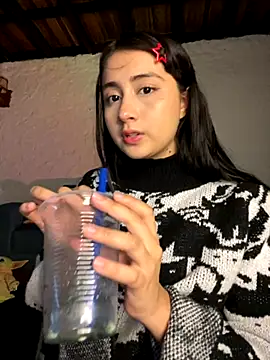 kaori 77 online show from December 1, 2025, 4:02 am