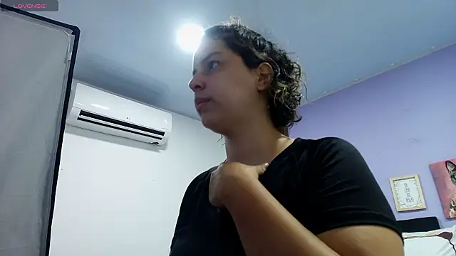 gisell gomez online show from March 26, 2026, 8:29 pm