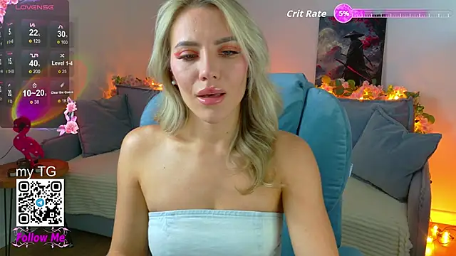 HoneyJohansson online show from September 9, 2025, 3:21 pm