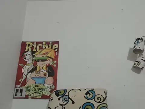 Thomasjons  online show from October 22, 2025, 1:27 am