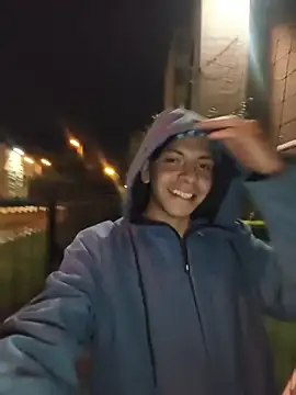 Thomasjons  online show from June 1, 2026, 5:18 am