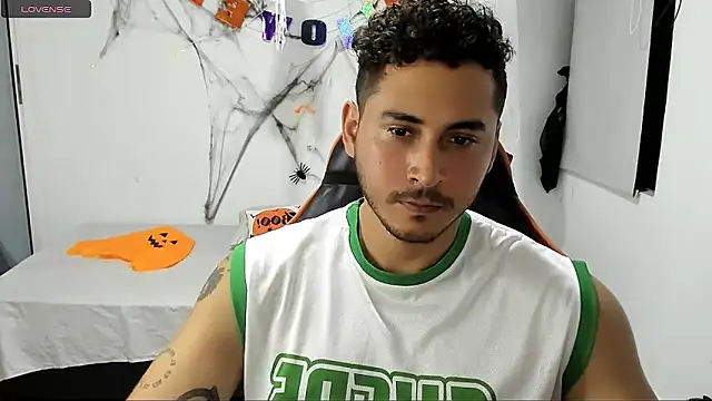 ashlan king online show from October 27, 2025, 2:56 am