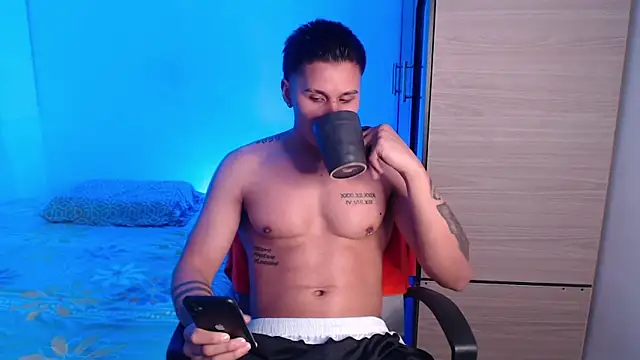 valentinosex1 online show from October 26, 2025, 8:53 pm