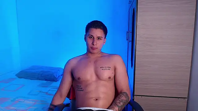 valentinosex1 online show from September 20, 2025, 6:24 pm