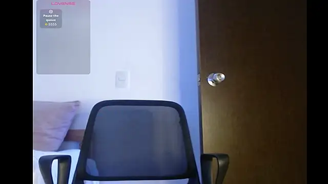 Snapshot of axel_davis_ chatting on October 21, 2025, 12:11 am axel davis online show from October 21, 2025, 12:11 am