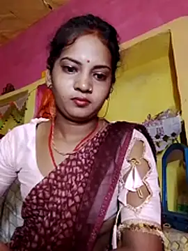 Snapshot of Hot_bbbb chatting on June 2, 2026, 8:42 pm Hot bbbb online show from June 2, 2026, 8:42 pm