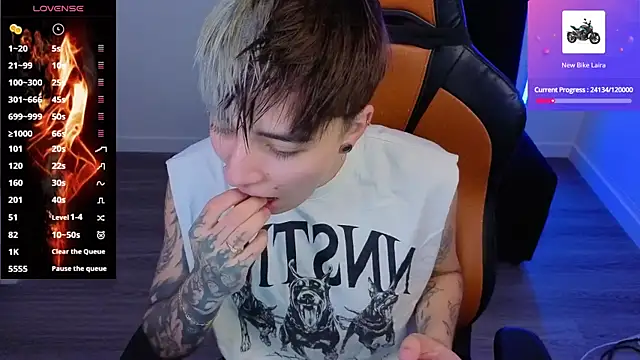 imlaiaaa online show from October 10, 2025, 9:15 pm