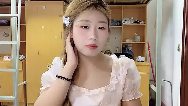 Snapshot of xiaoyan1314 chatting on September 10, 2025, 4:44 am xiaoyan1314 online show from September 10, 2025, 4:44 am