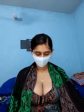 Cute Faria online show from January 12, 2026, 4:03 pm