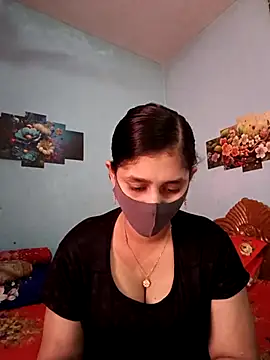 Snapshot of Cute_Faria chatting on April 18, 2026, 8:27 am Cute Faria online show from April 18, 2026, 8:27 am