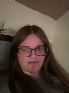 Snapshot of CurvyPaar2 chatting on February 2, 2026, 7:13 pm CurvyPaar2 online show from February 2, 2026, 7:13 pm