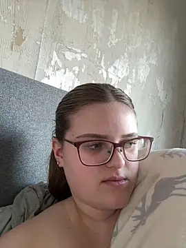 CurvyPaar2 online show from March 9, 2026, 3:59 pm