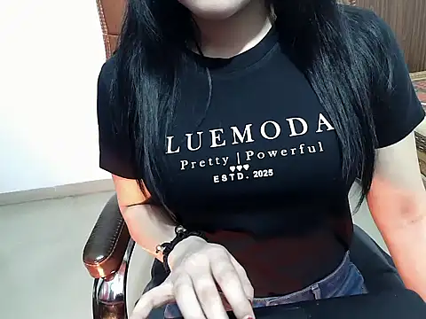 Hazel Angel online show from February 28, 2026, 7:52 am