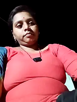 Snapshot of Hot_crety chatting on June 3, 2026, 2:33 pm Hot crety online show from June 3, 2026, 2:33 pm