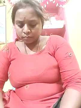 Snapshot of Hot_crety chatting on May 21, 2026, 4:04 pm Hot crety online show from May 21, 2026, 4:04 pm