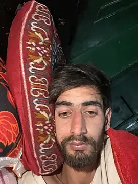 lyath3245 online show from February 27, 2026, 9:03 pm