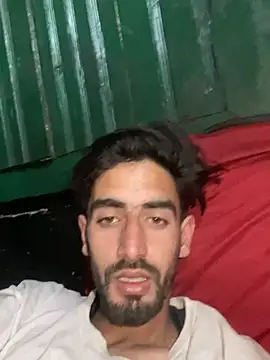 lyath3245 online show from April 15, 2026, 6:41 am