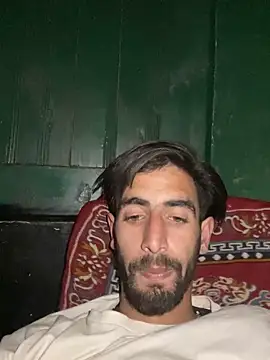 lyath3245 online show from April 11, 2026, 1:26 pm