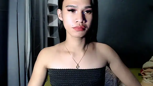 Snapshot of urseductivebarbie_xx chatting on November 3, 2025, 1:58 pm urseductivebarbie xx online show from November 3, 2025, 1:58 pm