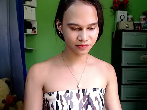 urseductivebarbie xx online show from March 27, 2026, 4:54 am