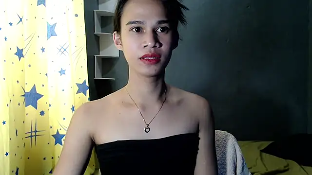 Snapshot of urseductivebarbie_xx chatting on November 15, 2025, 6:28 am urseductivebarbie xx online show from November 15, 2025, 6:28 am