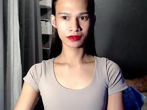 urseductivebarbie xx online show from February 23, 2026, 2:17 pm