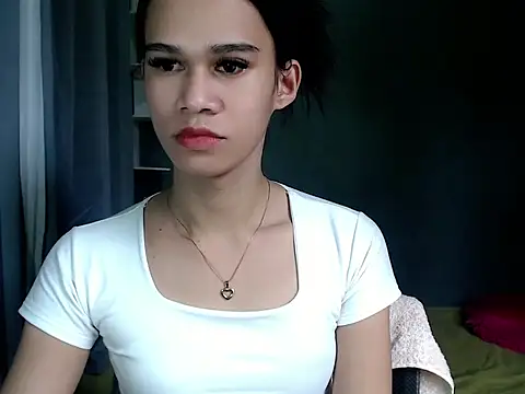 Snapshot of urseductivebarbie_xx chatting on November 3, 2025, 1:55 am urseductivebarbie xx online show from November 3, 2025, 1:55 am