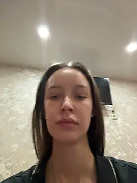 ElliRose online show from January 14, 2026, 11:14 am