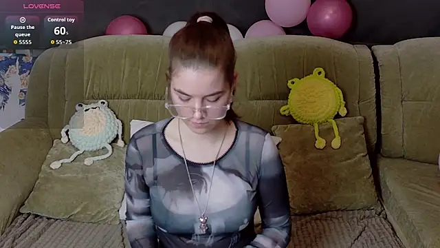 ElzaBlis online show from February 22, 2026, 3:57 pm