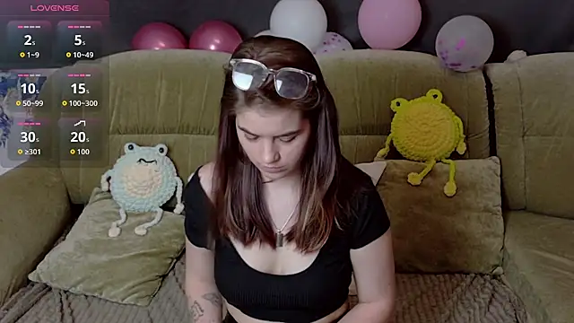 ElzaBlis online show from February 16, 2026, 1:10 pm