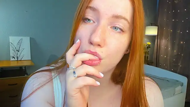 EthalCarlsqq online show from February 9, 2026, 7:06 am