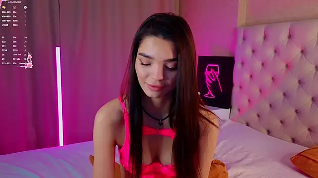 MarciaMarshall online show from November 23, 2025, 9:03 pm