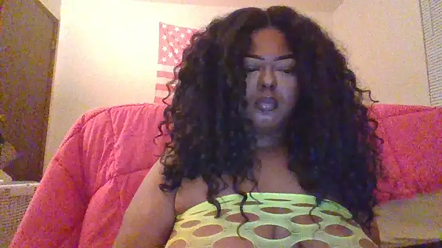 Snapshot of TharealBunn chatting on July 21, 2026, 7:31 am TharealBunn online show from July 21, 2026, 7:31 am
