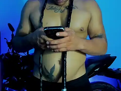 Snapshot of zeus_7777 chatting on October 11, 2025, 12:33 am zeus 7777 online show from October 11, 2025, 12:33 am