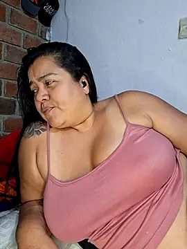 NARNYALABELLA online show from October 19, 2025, 12:35 am