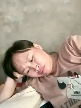 Snapshot of maple694 chatting on October 13, 2025, 8:49 am maple694 online show from October 13, 2025, 8:49 am