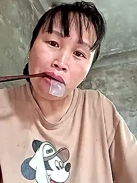 Snapshot of maple694 chatting on October 16, 2025, 3:15 am maple694 online show from October 16, 2025, 3:15 am