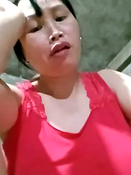 Snapshot of maple694 chatting on October 17, 2025, 11:45 am maple694 online show from October 17, 2025, 11:45 am