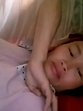 Snapshot of maple694 chatting on October 9, 2025, 1:50 am maple694 online show from October 9, 2025, 1:50 am