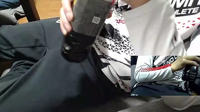 Yasu2000 online show from February 22, 2026, 12:07 pm