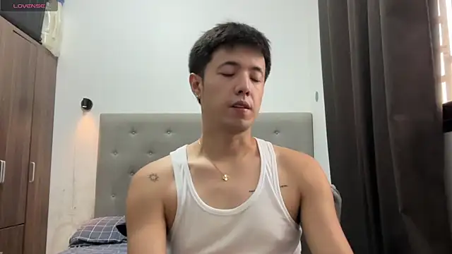 Snapshot of Addictiveboi chatting on June 10, 2026, 3:52 am Addictiveboi online show from June 10, 2026, 3:52 am