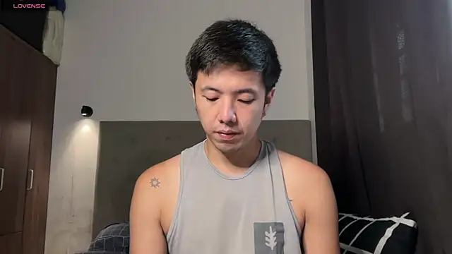 Snapshot of Addictiveboi chatting on June 18, 2026, 3:16 am Addictiveboi online show from June 18, 2026, 3:16 am