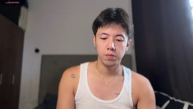 Snapshot of Addictiveboi chatting on July 15, 2026, 3:13 am Addictiveboi online show from July 15, 2026, 3:13 am