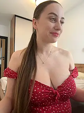 Snapshot of Maribelle_Vinnie chatting on March 29, 2026, 1:35 pm Maribelle Vinnie online show from March 29, 2026, 1:35 pm