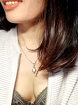 Hinna x online show from December 4, 2025, 8:24 am